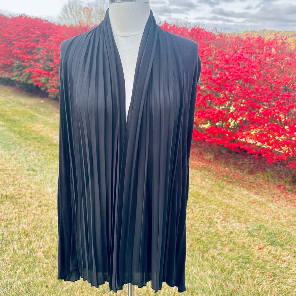 August Silk Black open cardigan w sheer pleats